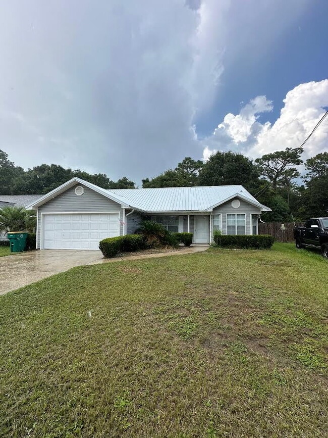 Primary Photo - "Charming 3-Bed home with 2 Baths in Fort ...