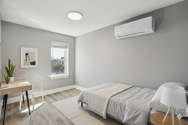 Building Photo - 1223 W Somerset St