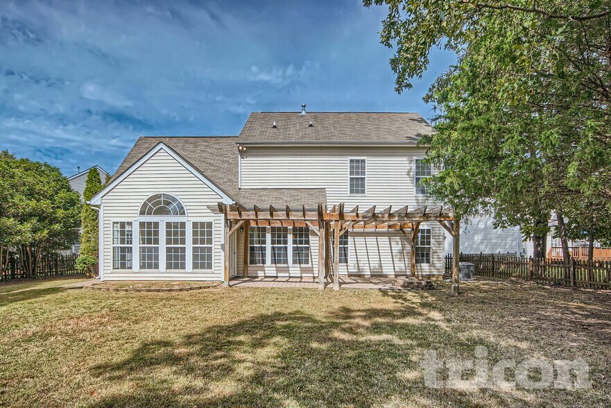 Building Photo - 12722 Golden Sun Ct