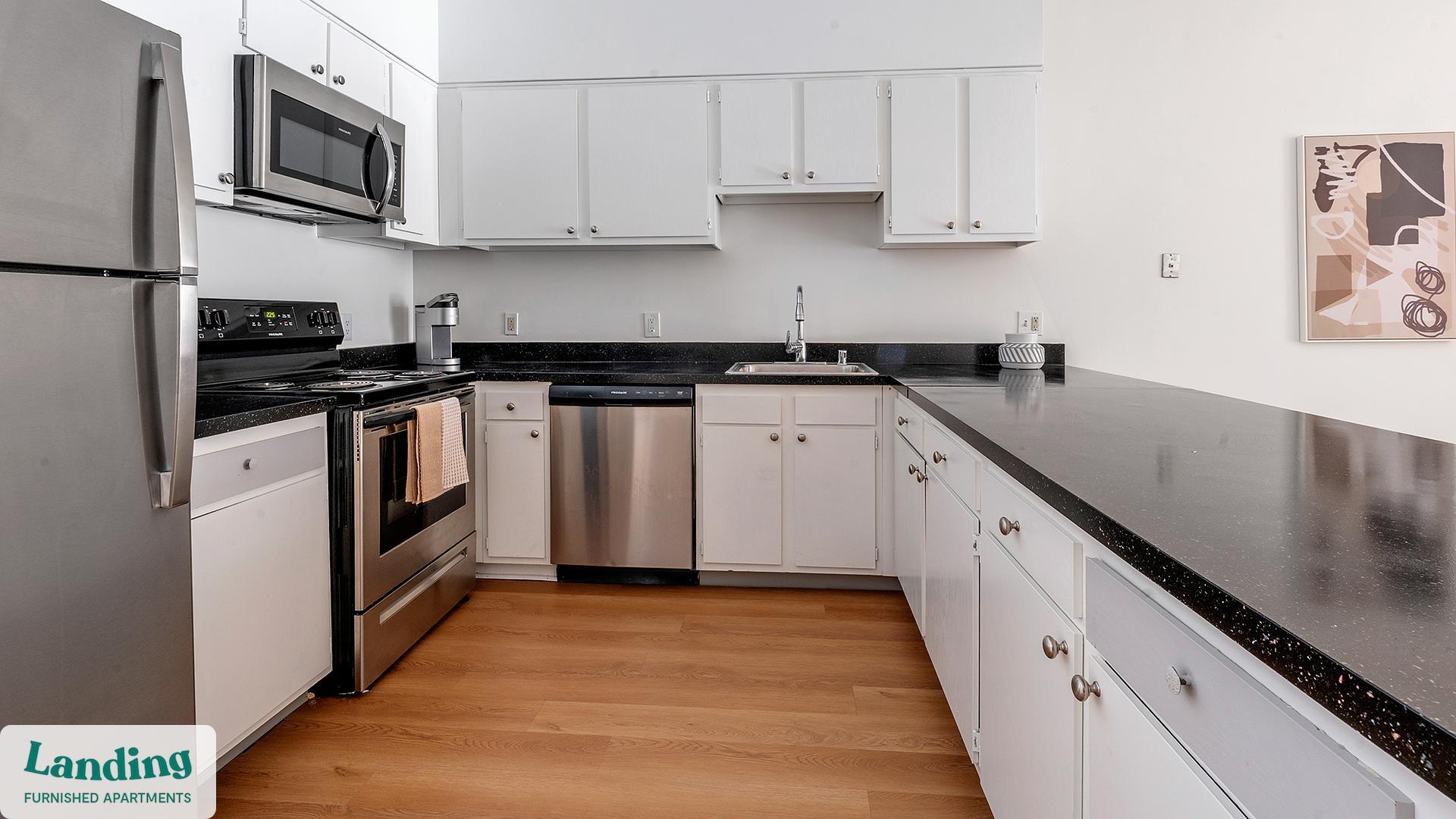 Building Photo - 222 E Saratoga St