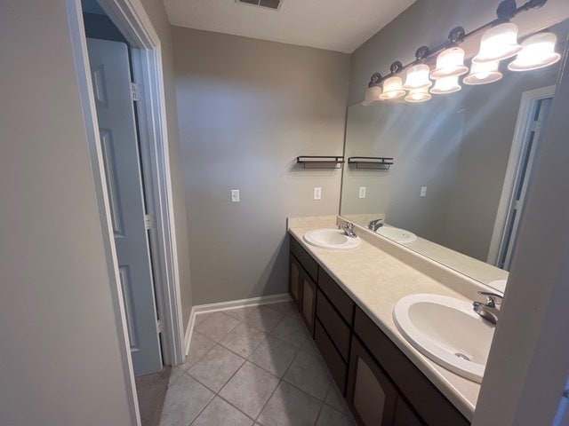 Building Photo - 234 River Oaks Dr