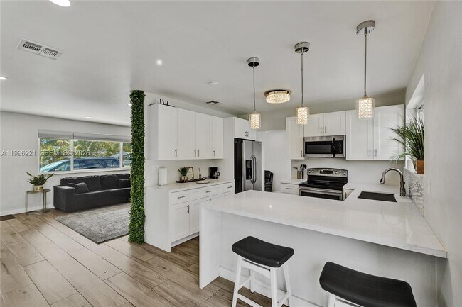 Building Photo - 19625 NW 6th Pl