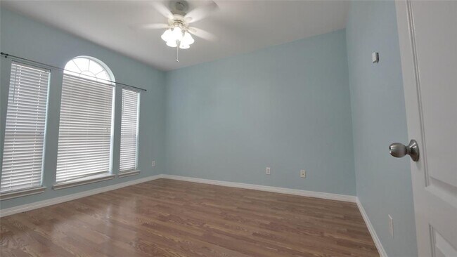 Building Photo - 13203 Weiman Rd