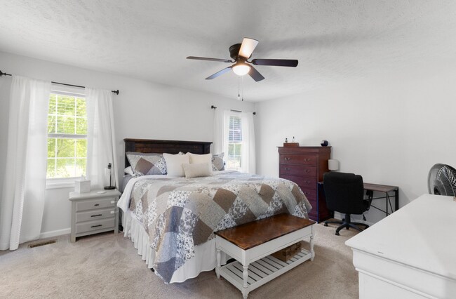 Building Photo - 3 Bedroom, 2 Bath Home