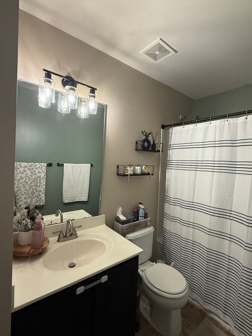 Building Photo - 161 Buchanan Ln