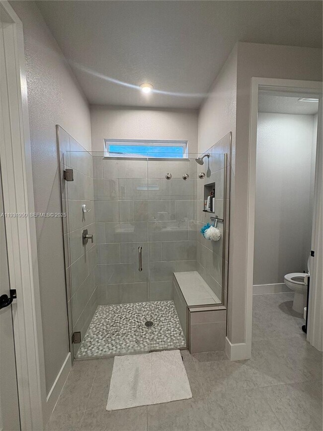 Building Photo - 5020-5124 124th Ave E