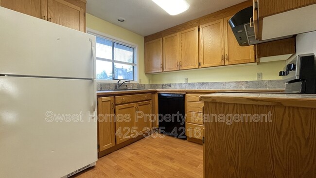 Building Photo - 1923 150th St S