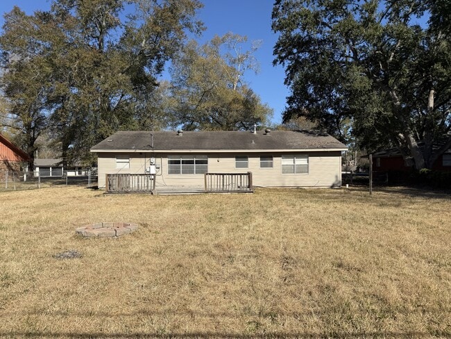 Building Photo - 7765 Coburn Dr