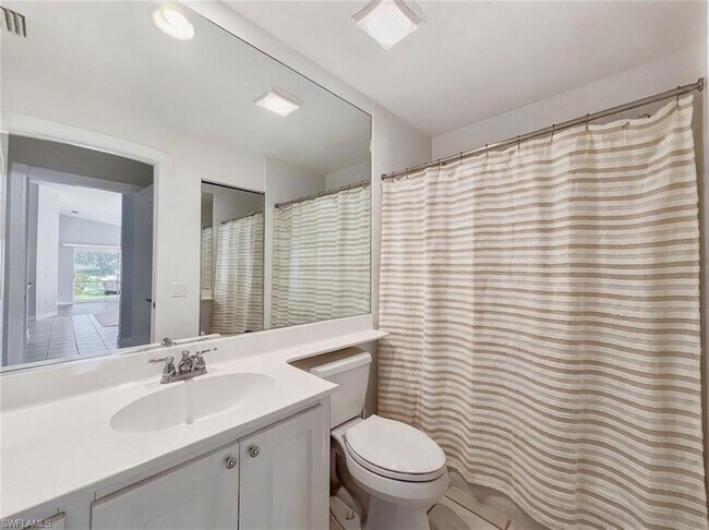 Building Photo - 5712 Drummond Way