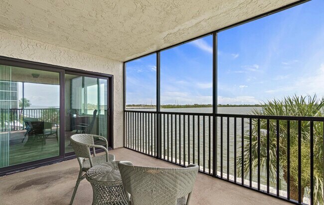 Building Photo - 250 S Sykes Creek Pky