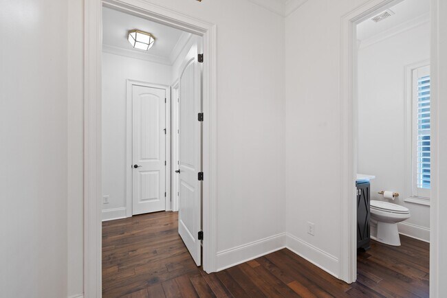 Building Photo - 1020 Bridle Bit Ln