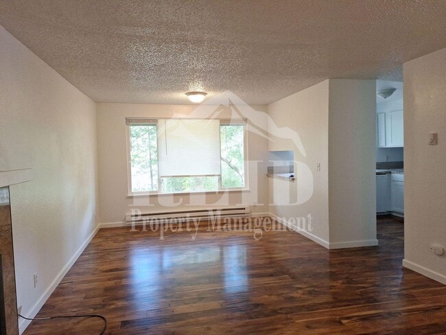 Building Photo - Alameda5300