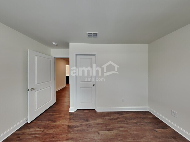 Building Photo - 618 Alcovy Walk Dr