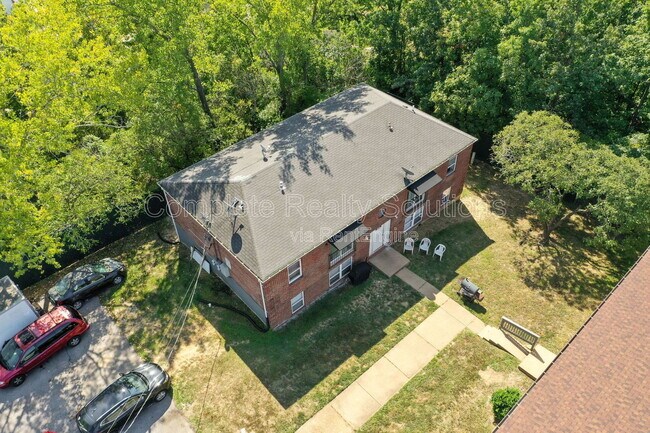 Building Photo - 334 Mt Everest Dr