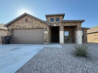 Building Photo - 6101 Poppy Dr