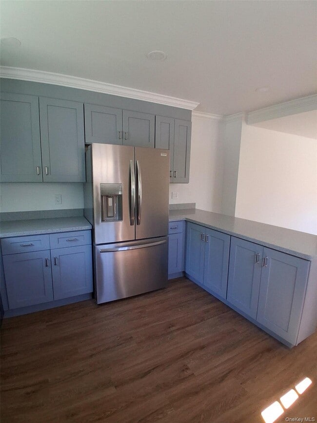 Building Photo - 11 Cedar St