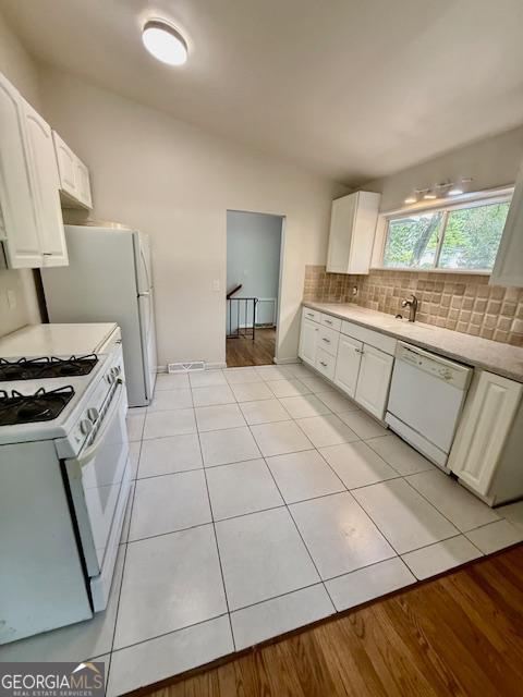 Building Photo - 3591 Raymond Dr