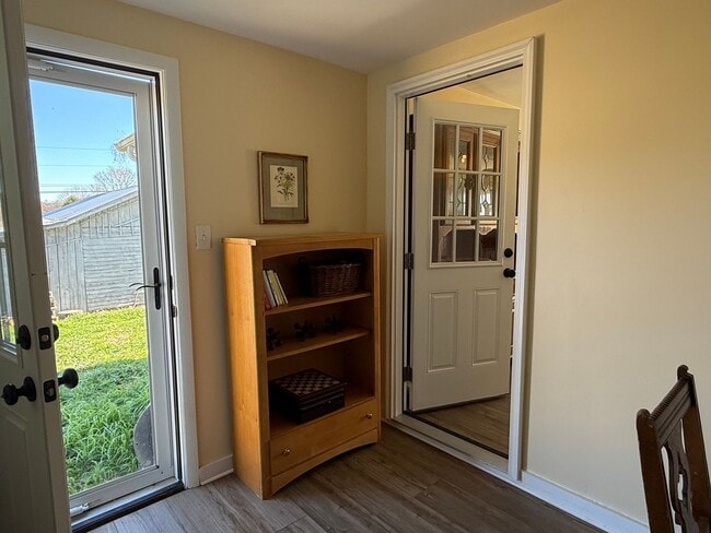 Building Photo - Intro to Homesteading! 3/1 furnished Property for rent