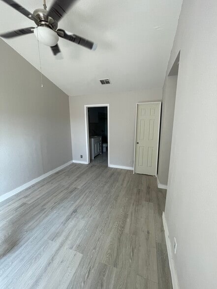 Building Photo - 5714 Glacier Sun Dr