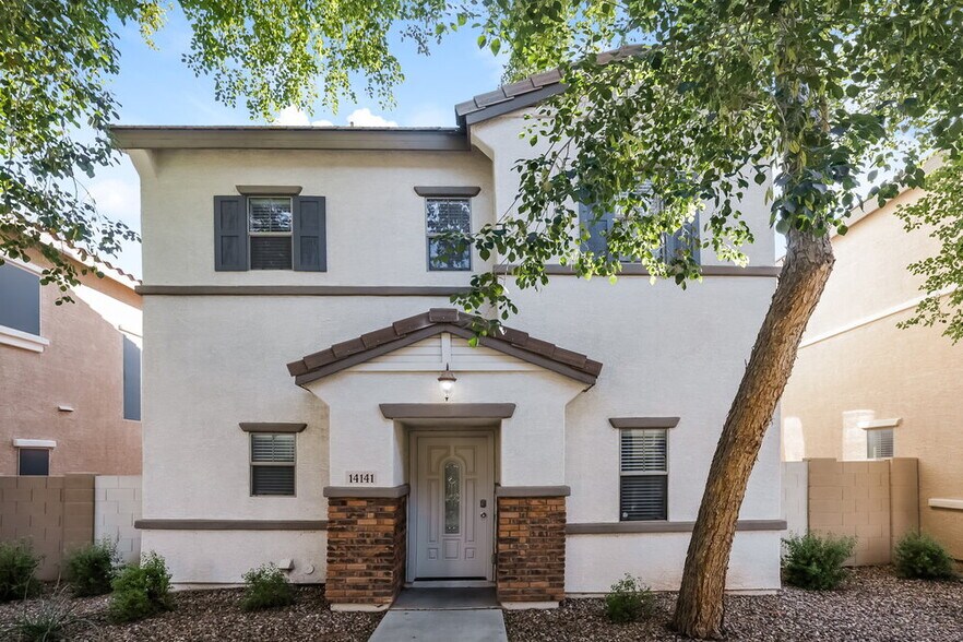 Primary Photo - 14141 W Country Gables Dr