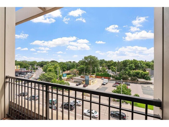 Building Photo - 4525 Park Commons Dr