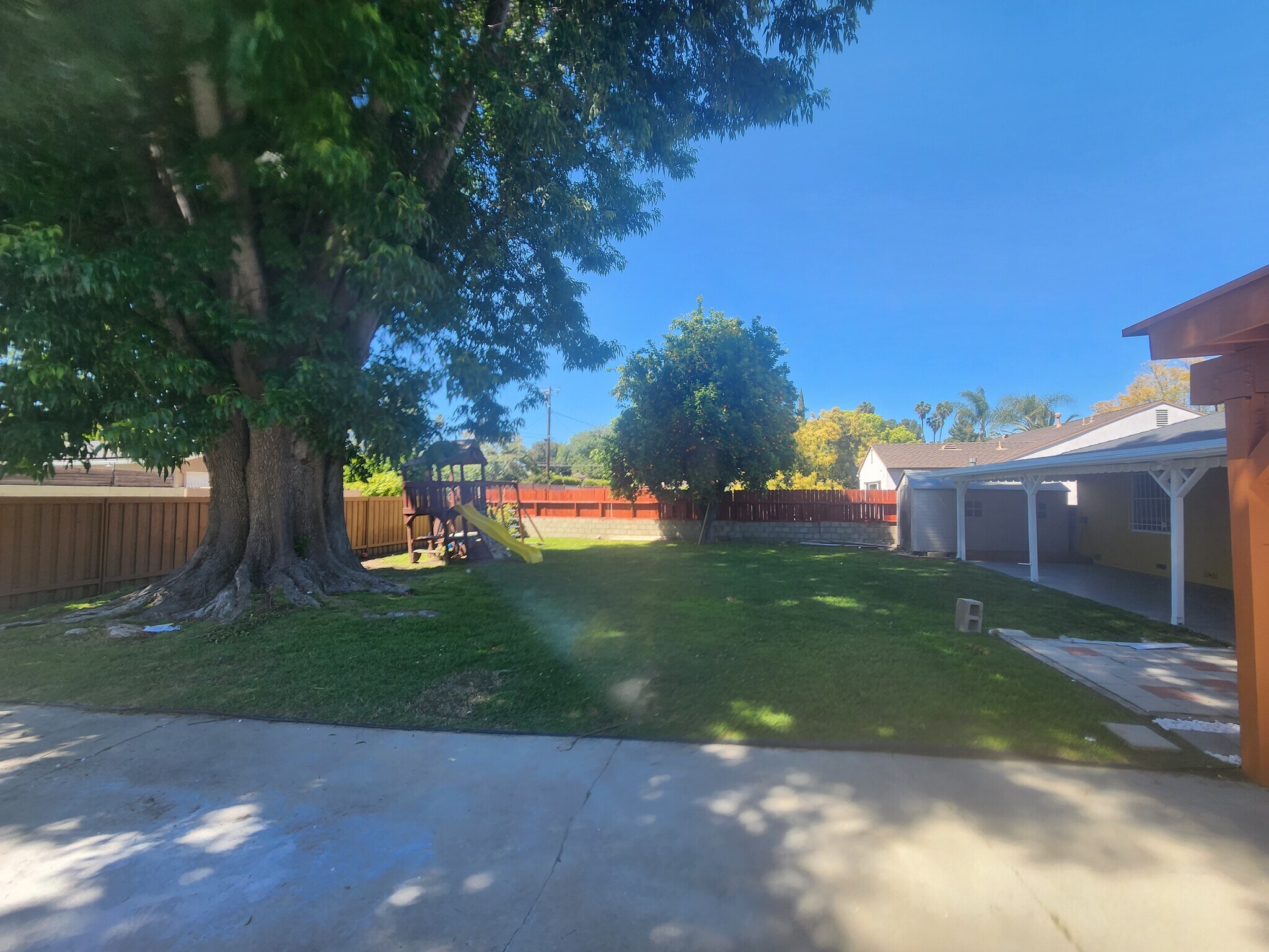 Building Photo - 5511 Coldwater Canyon Ave