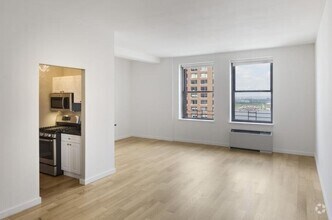 Building Photo - 4 bedroom in NEW YORK NY 10004