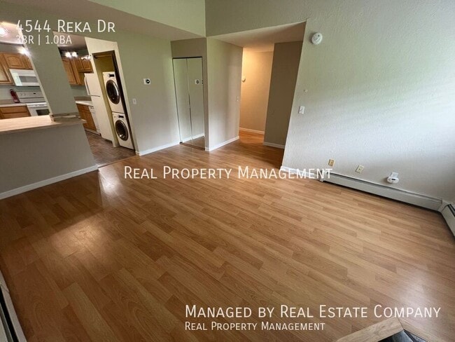 Building Photo - 4544 Reka Dr