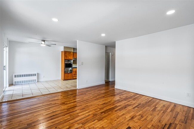 Building Photo - 23-31 28th St