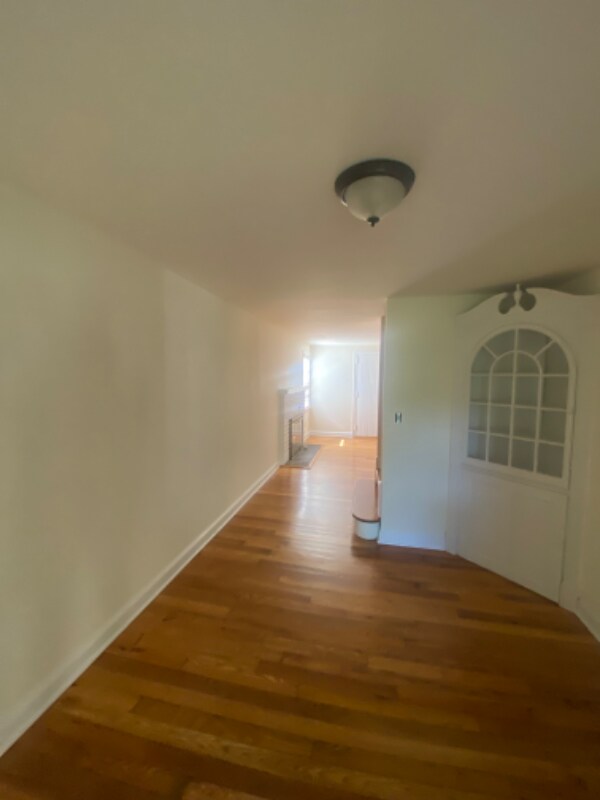 Building Photo - 621 Greenbrook Rd