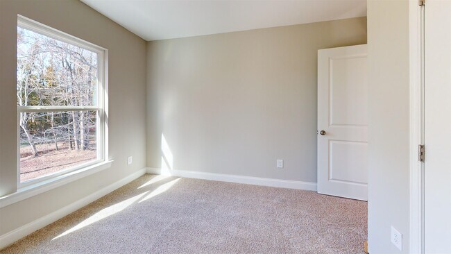 Building Photo - 1032 Moen Lp