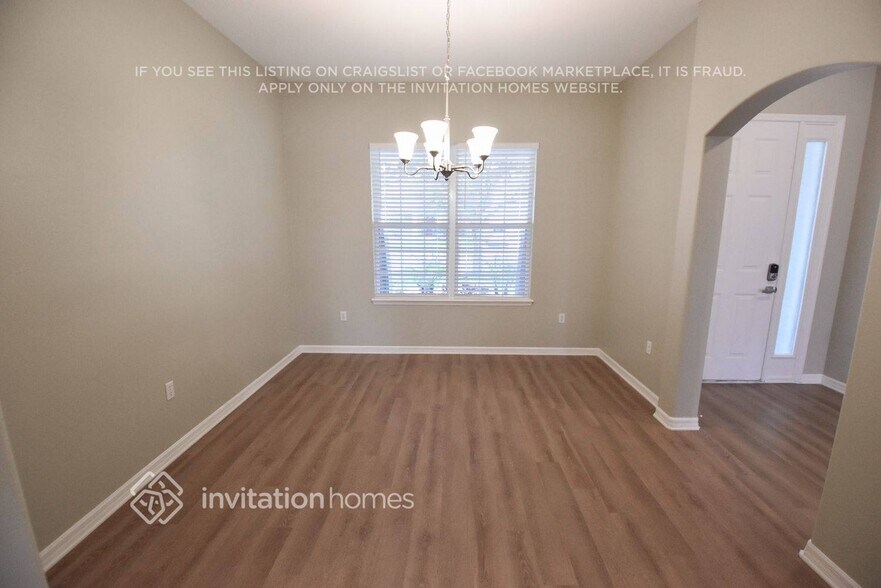 Building Photo - 920 White Oak Way