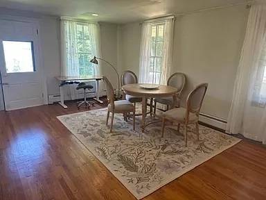 Building Photo - 8 Lake St