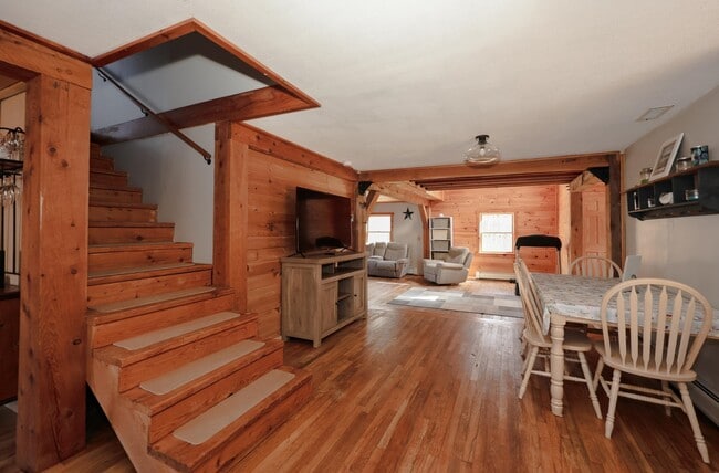 Building Photo - 40 Chemung Rd