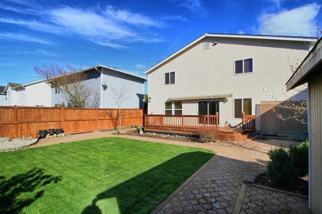 Building Photo - Beautiful 3 Bed 2.5 Bath Home in Renton