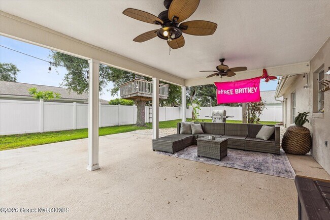 Building Photo - 2532 Kingsmill Ave