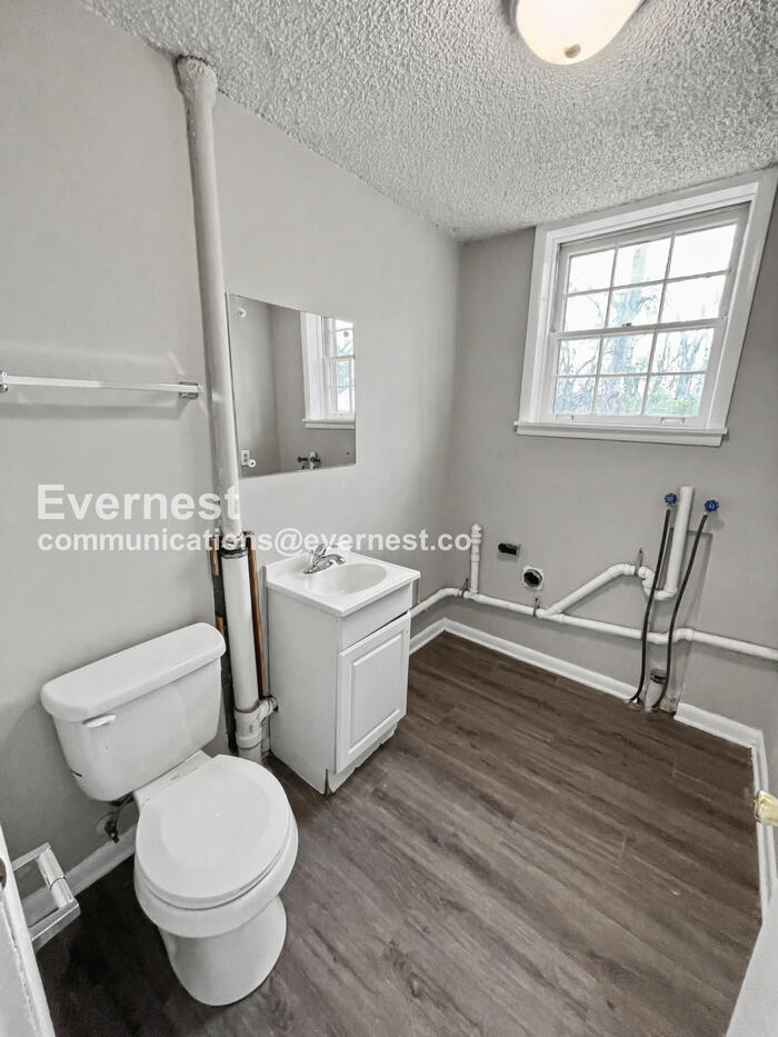 Building Photo - 4274 Sweden Dr