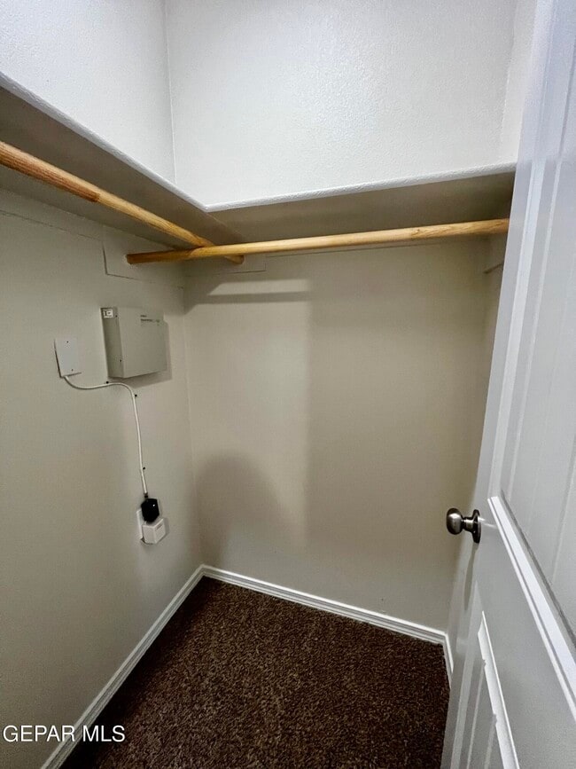 Building Photo - 1020 Indigo Sky St