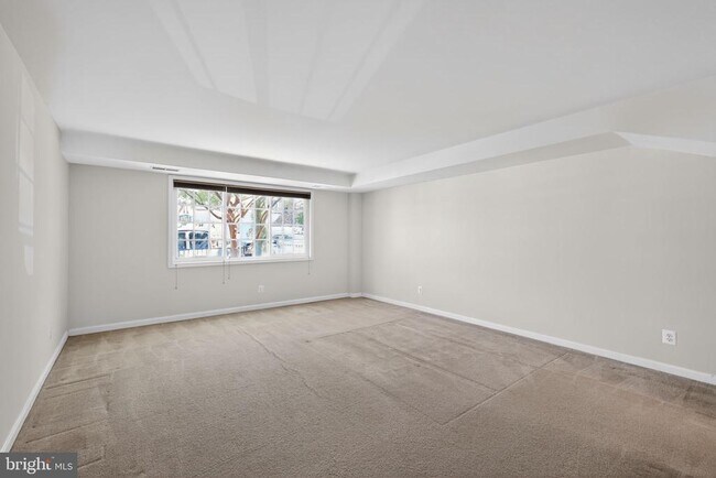 Building Photo - 1585 N Van Dorn St