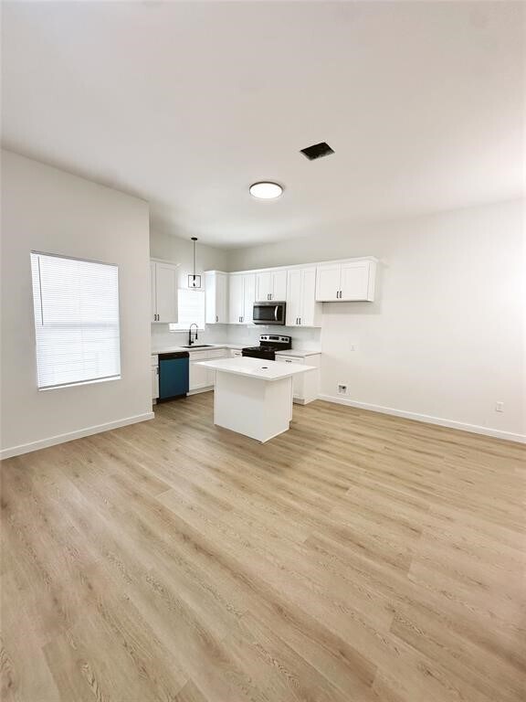 Building Photo - 407 Clearwater St