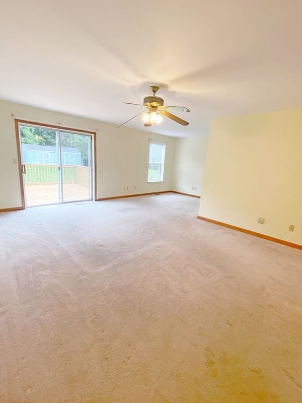 Building Photo - 29411 Petunia Dr