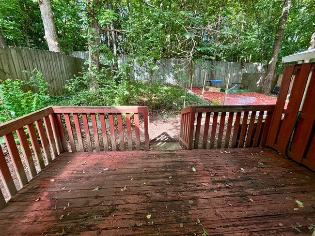 Building Photo - 3774 Meadow Creek Dr