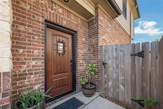 Building Photo - 25135 Andris Ln