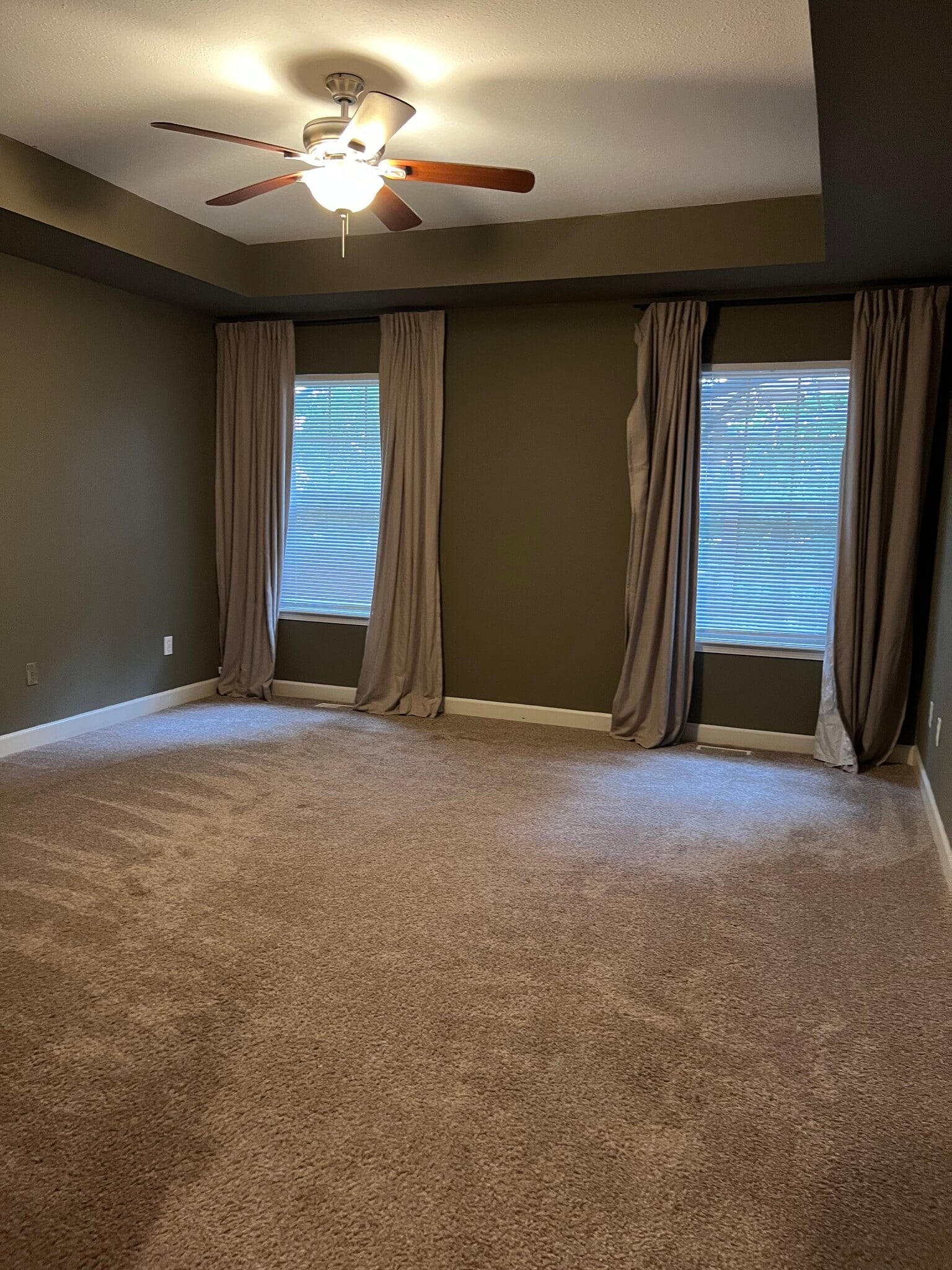 Master bedroom (upstairs) - 4701 Rainbow Trout Dr