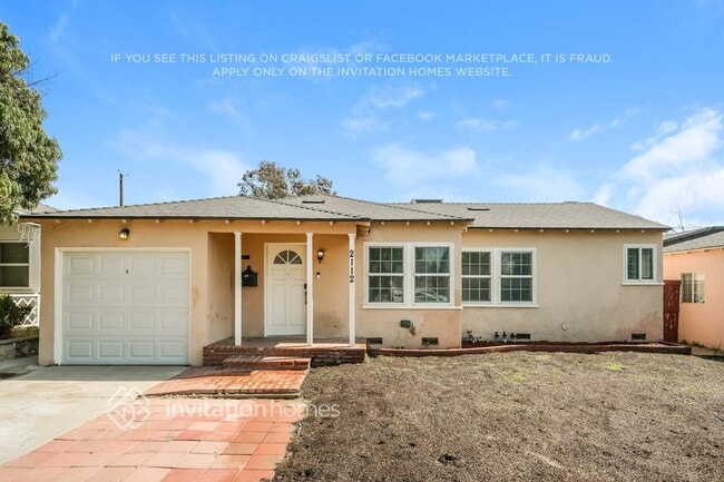 Building Photo - 2112 N Screenland Dr