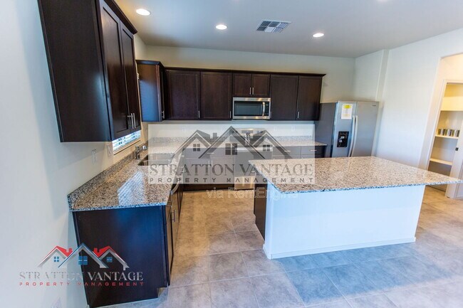 Building Photo - 24618 W Concorda Dr