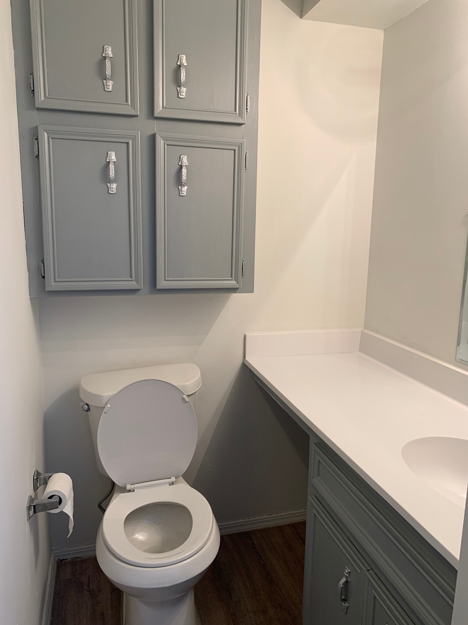 Building Photo - 902 W Edgewater St