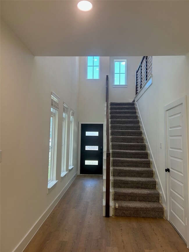 Building Photo - 16531 Oasis Mdw Ln