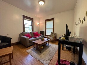 Building Photo - 226 Bryant Ave