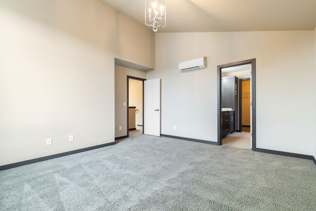 Building Photo - 17822 19th Ave W